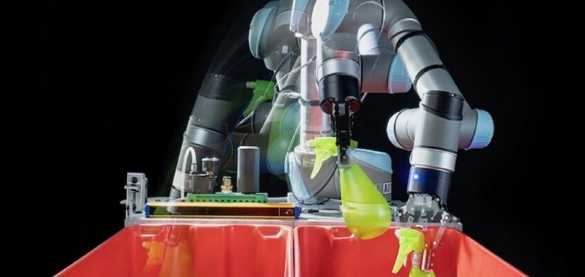 Making robots useful in the warehouse