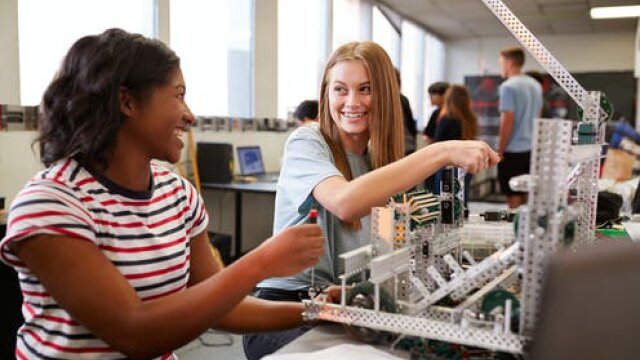 It’s not lack of confidence that’s holding back women in STEM